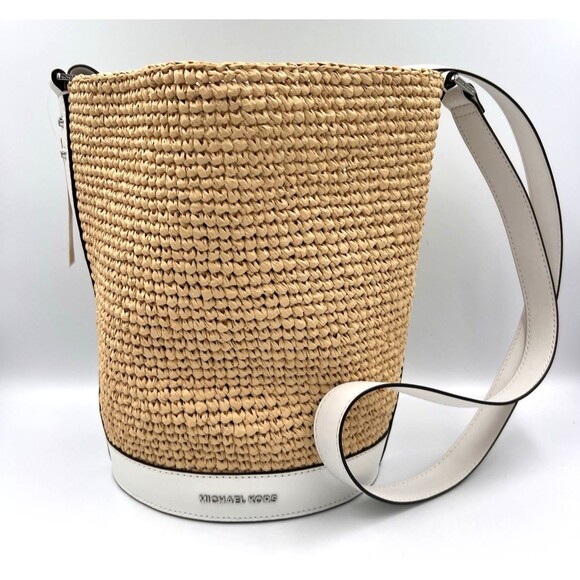 Michael Kors Townsend Natural Optic White Medium Crossbody Bucket Bag NWT - Picture 1 of 8